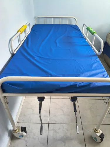 Cama hospitalar 5 movimento