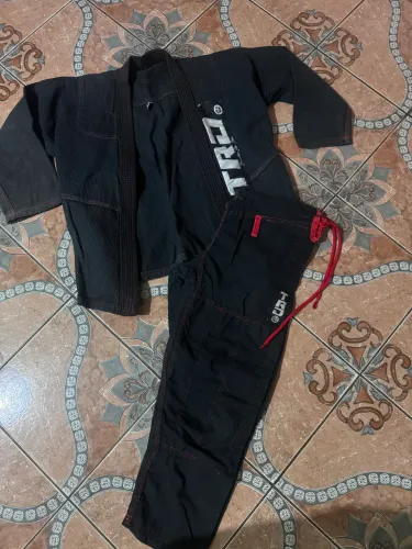 Vende-se Kimono Trançado Truda
