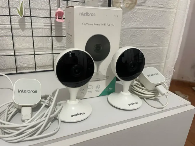 Par de Câmeras Intelbrás