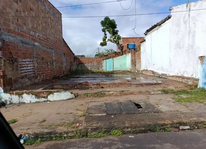 Terreno à venda no Parque dos Faróis
