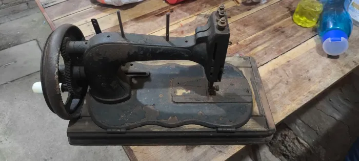 Máquina de costura antiga