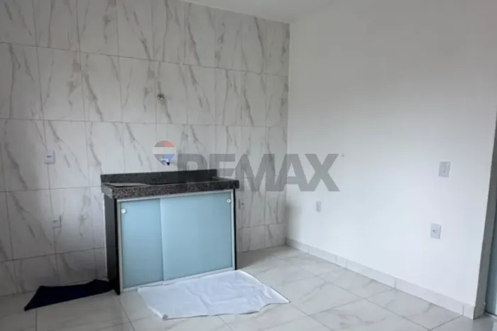 Kitnet com 1 Suíte no bairro Jardim Planalto