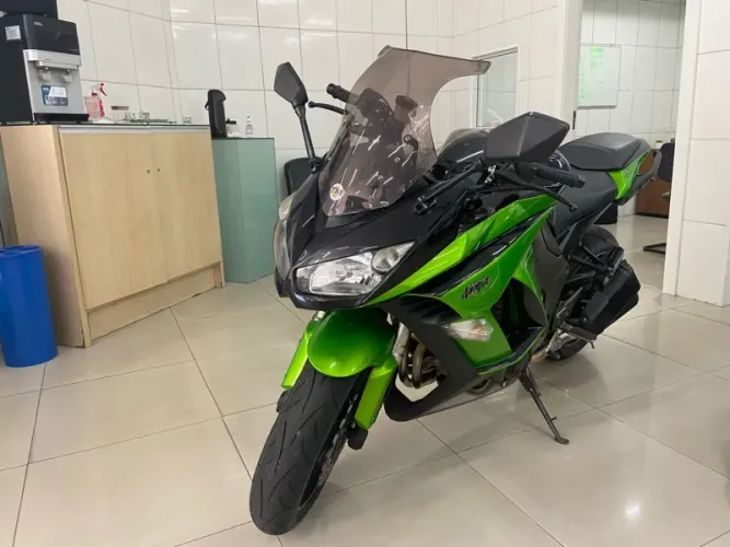 Kawasaki Ninja 1000 cc