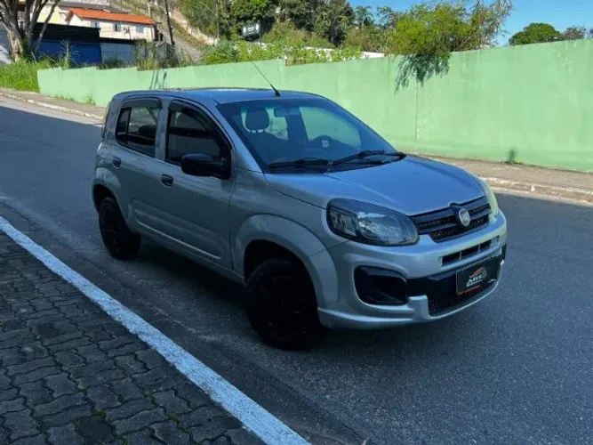 Fiat Uno Attractive 1.0 EVO Fire Flex 8V 5P 2021