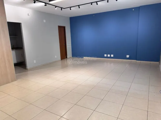 Locação de Comercial / Sala na cidade de Araraquara