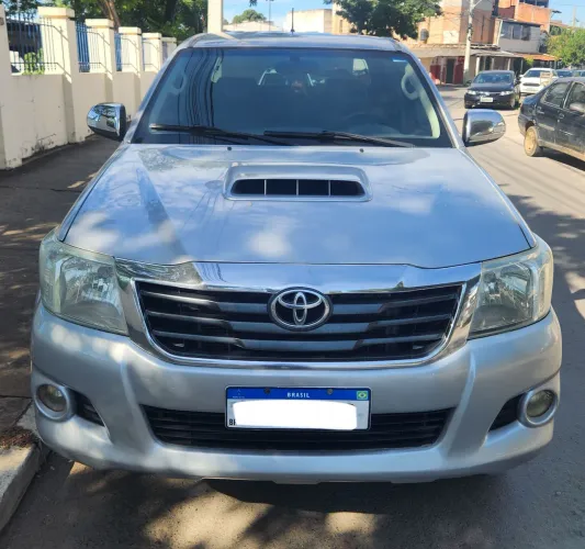 Toyota Hilux CD SRV D4-d 4X4 3.0 TDI Diesel AUT 2012