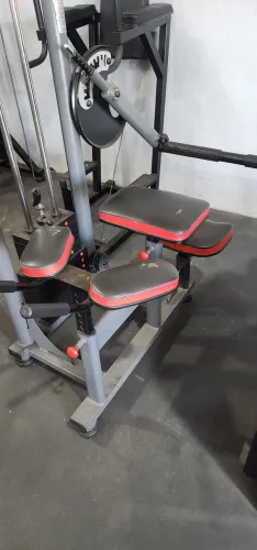 Maquina de glúteo 