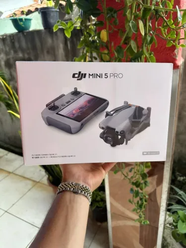 Drone Dji Mini 5 Pro Fly More Combo Lacrado 1 Ano de Garantai e Homologado Anatel
