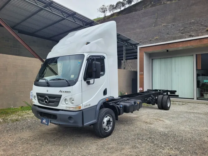 MB Accelo 1016 2021 Chassi