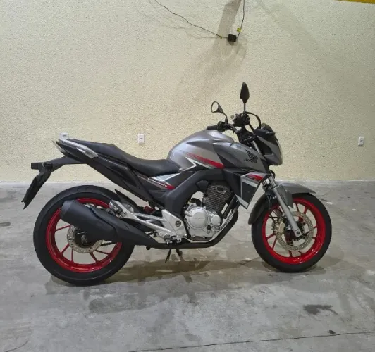 VENDO CB TWISTER 250 E CG START 160 2023