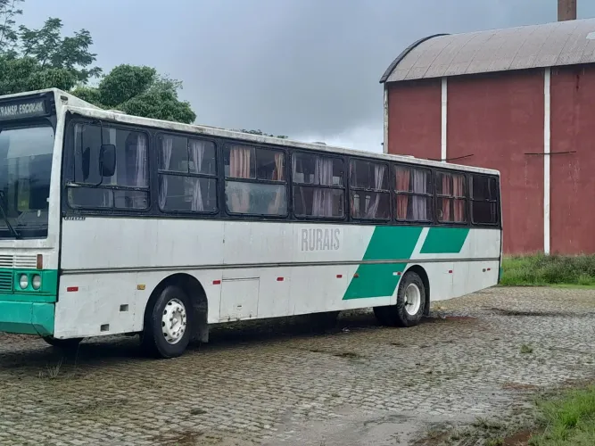 MERECEDES ANO 89 366