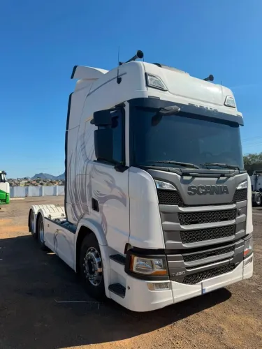 Carreta Scania R450 2023