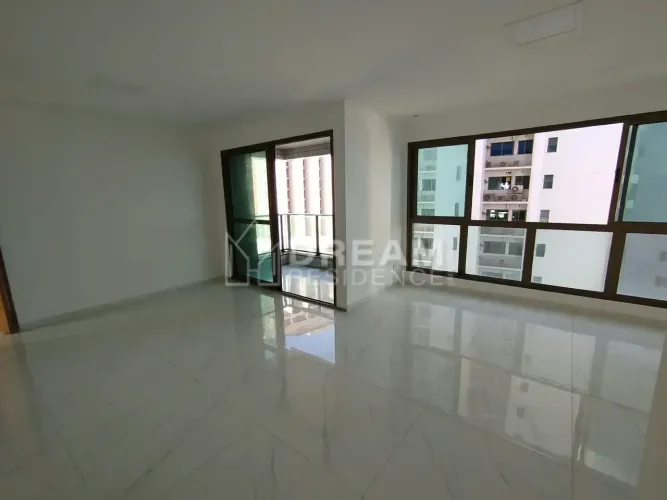 Imóvel para venda possui 126 metros quadrados com 4 quartos em Pina - Recife - PE