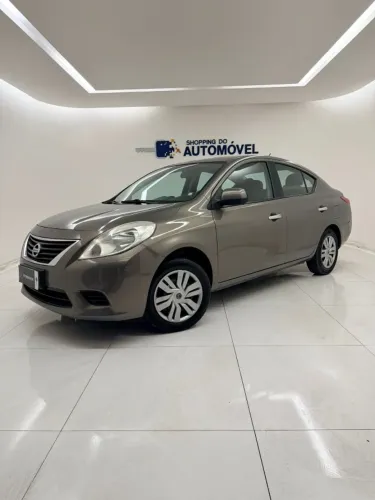 Nissan Versa SV 1.6 16V Flex Fuel 4P Mec. 2013