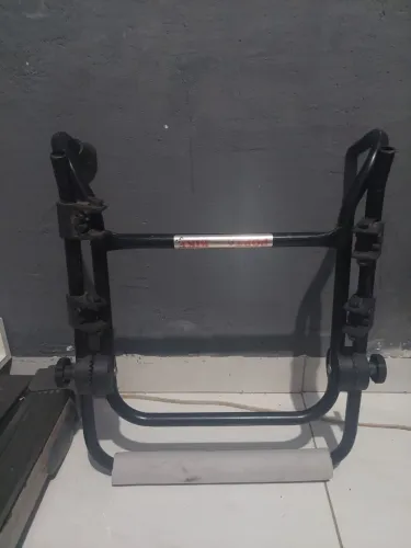Vendo suporte para bikes (POR FAVOR LEIA A DESCRIÇÃO!!)