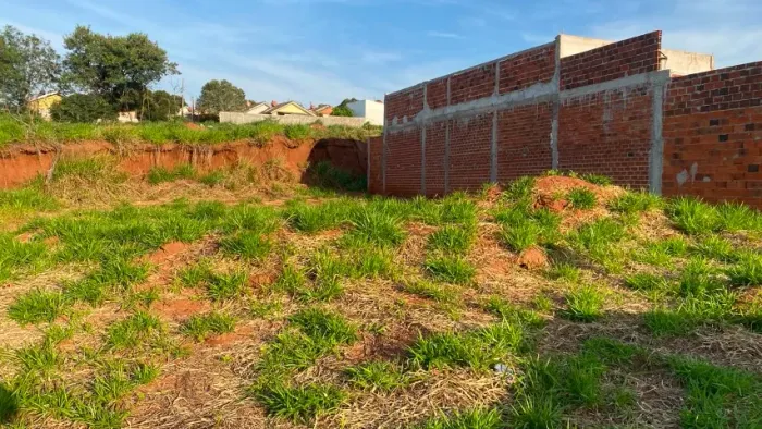 VENDE-SE TERRENO - Jardim Império do Sol II - Umuarama/PR (269,28 m2)