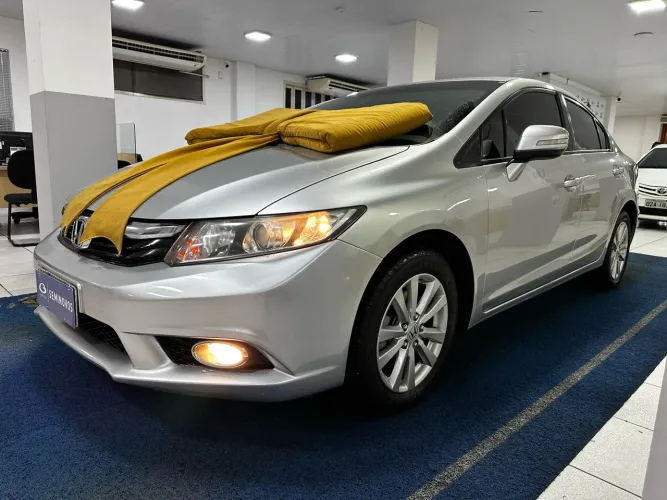 Honda Civic Sedan LXR 2.0 Flexone 16V Aut. 4P 2014
