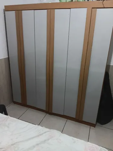 Guarda roupa usado
