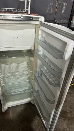 Geladeira Consul frost free 300 L
