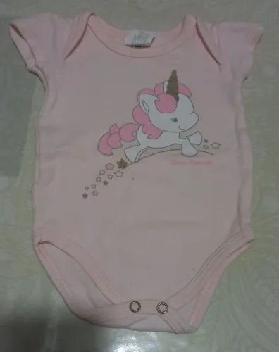 Um bory rosa tamanho RN novo