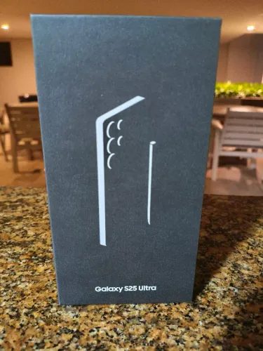 Samsung S25 Ultra Lacrado 