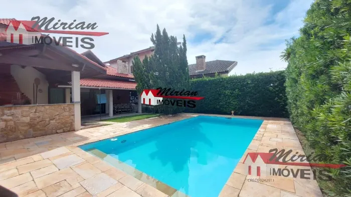 casa em condomínio fechado em Peruíbe com piscina 4 dormitórios sendo 2 suites, Bougainvil