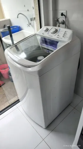 Vendo máquina de lavar roupa 12kg Electrolux cesto inox