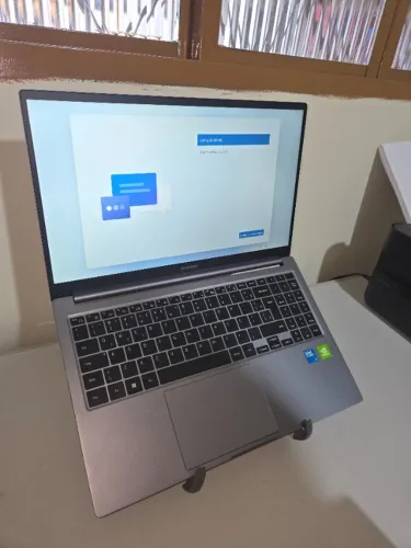 Notebook Samsung Galaxy Book4 Core 5 | 16GB RAM | SSD 512GB | GeForce MX570 | Impecável