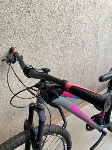 Vendo bicicleta GTA aro 29