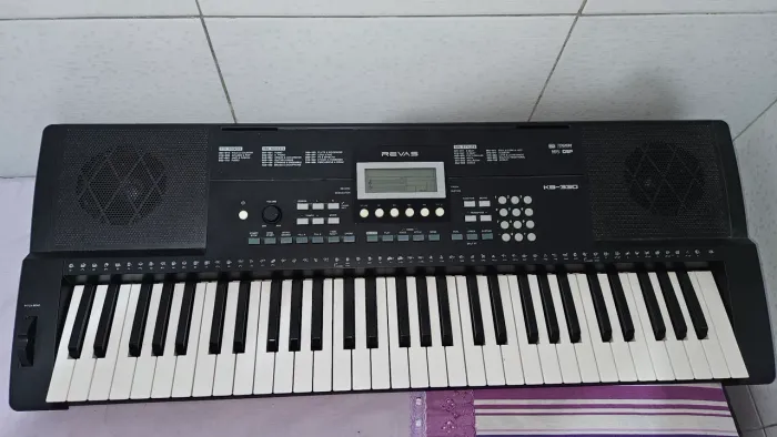 TECLADO SEMI NOVO