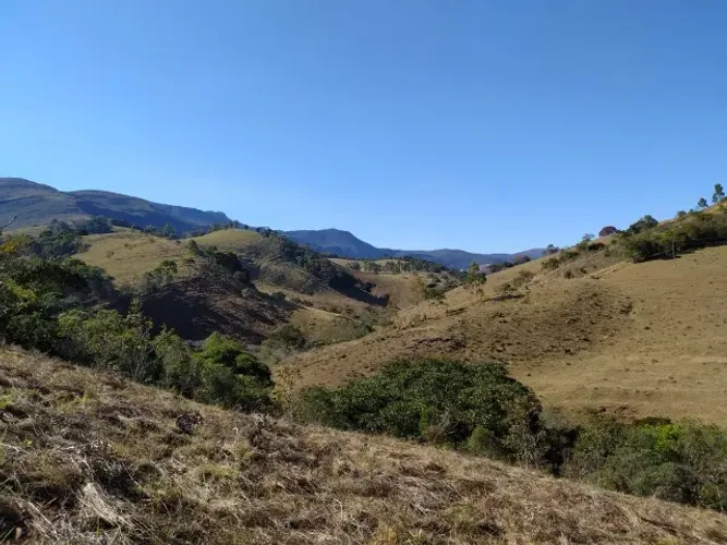 TERRENO RURAL INCRÍVEL EM BAEPENDI - 12,1 ha