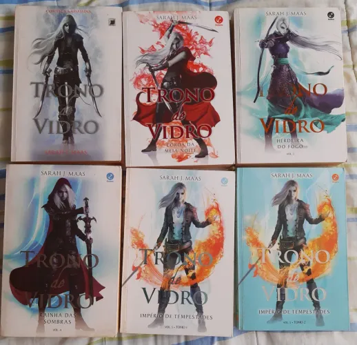 Livros trono de vidro 