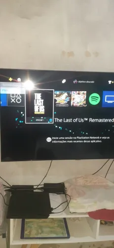 PS4 Slim lacrado HD de 1 TB