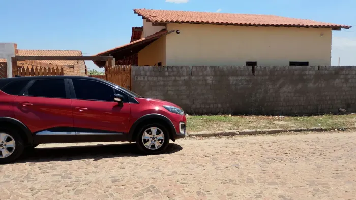 VENDE SE CASA EM LUIZ CORREIA A 500 METROS DA PRAIA DE ATALAIA  contato *.