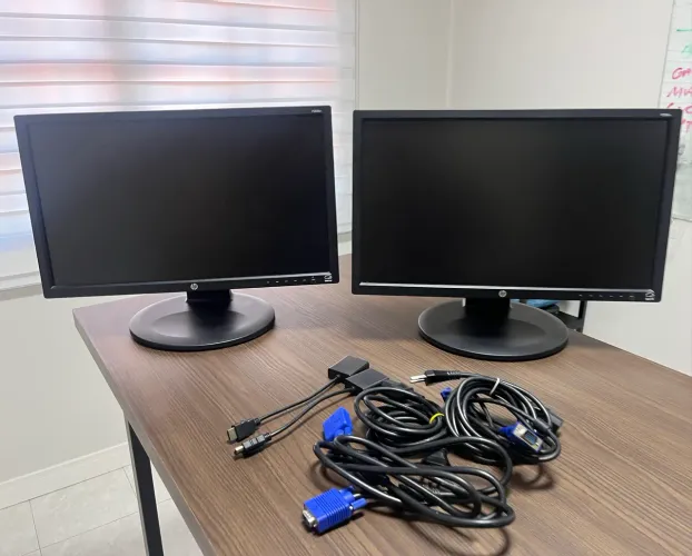 Monitor HP - 2 unidades
