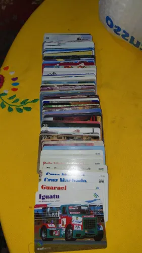 Cartões telefônicos variados.