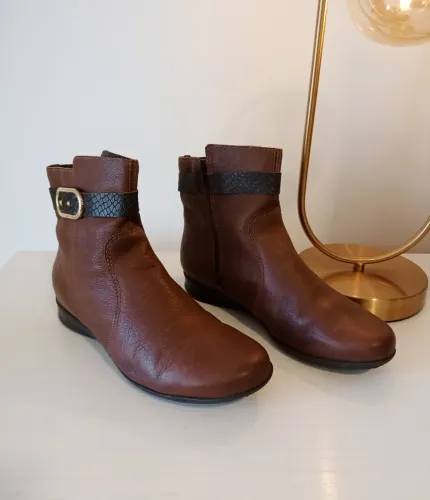 Bota em Couro Legítimo Marrom Nº 38