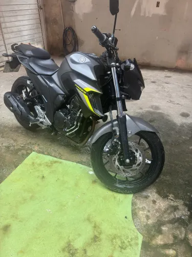 Vendo FZ25 2024