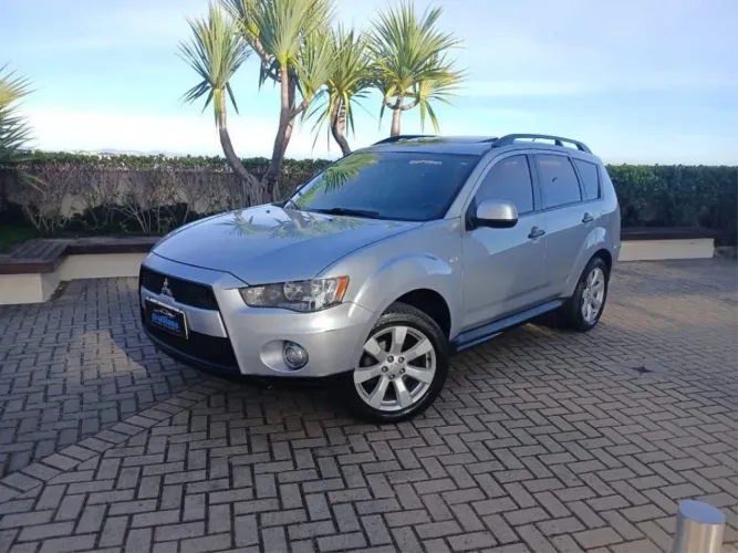 Mitsubishi Outlander 2.0 16V 160cv Aut. 2012