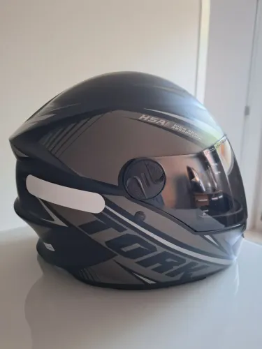 Vendo capacete R8 PROTORK