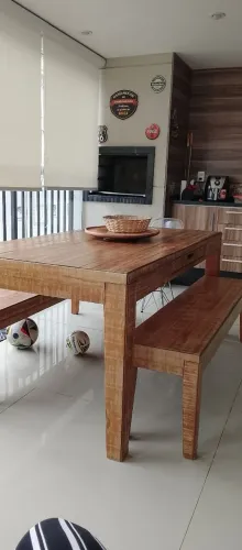 Mesa para sacada madeira de demolição+ bancos