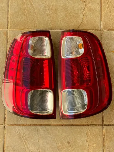 Par Lanterna original Fiat Uno Vivace 2010 2011 2012 2013 2014 2015 sem detalhes + chicote