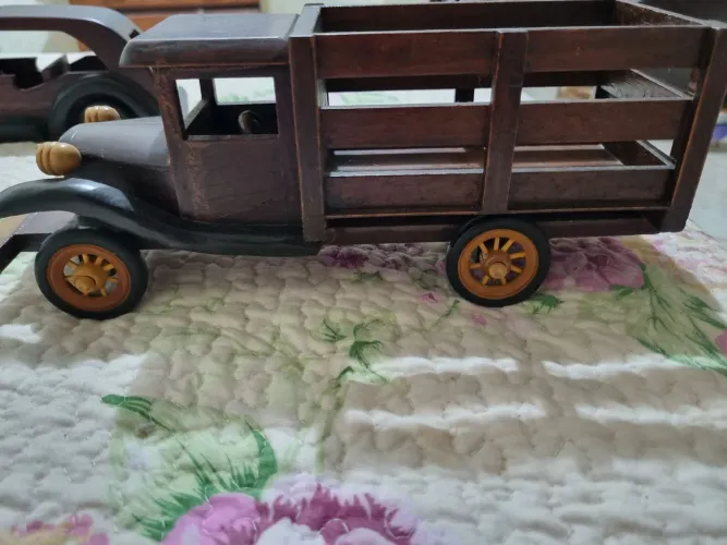 Carrinho em madeira Camionete 30 cm