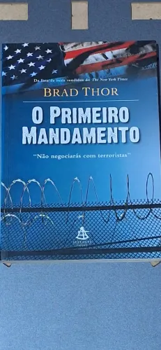 Livro O Primeiro Mandamento (Brad Thor)