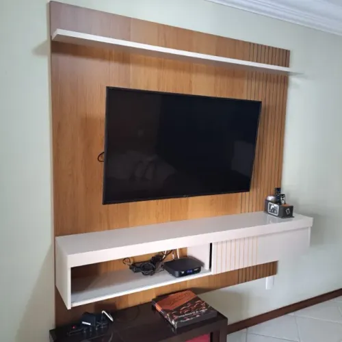 Rack suspenso para tv