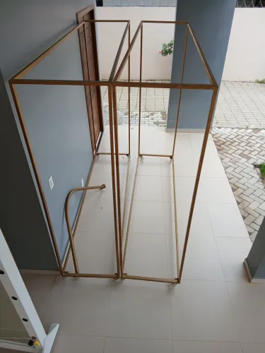 Arara pra por roupas