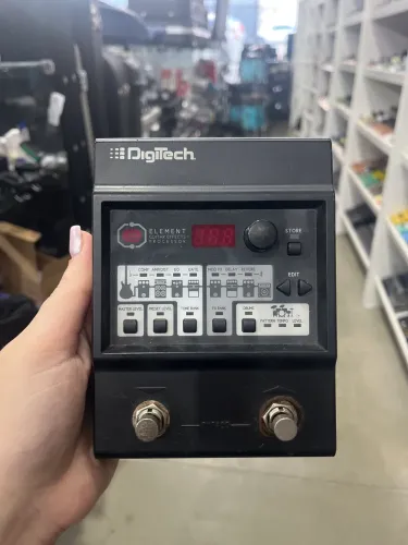 Pedaleira Digitech Element Guitar Effect Professor