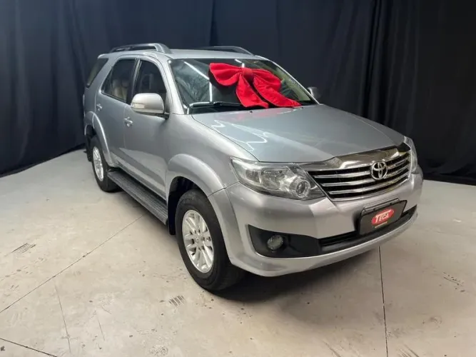 Toyota Hilux SW4 SR 4X2 2.7/ 2.7 Flex 16V Aut. 2015