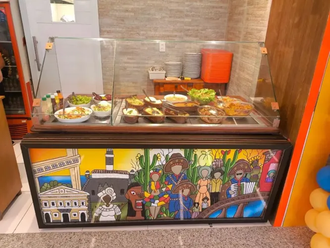 Passo restaurante em shopping na Estrada do Coco