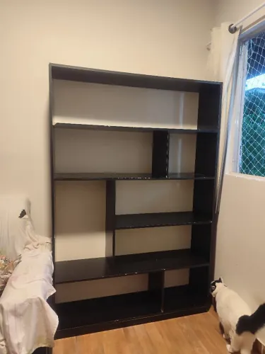 ESTANTE DE LIVROS 